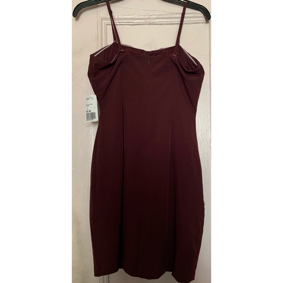 NWT Maroon Strapless (optional) dress. Size Small - Picture 2 of 4
